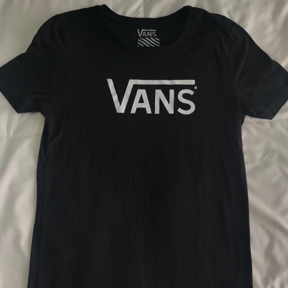 VANS Black Graphic Tee (SIZE: Medium)